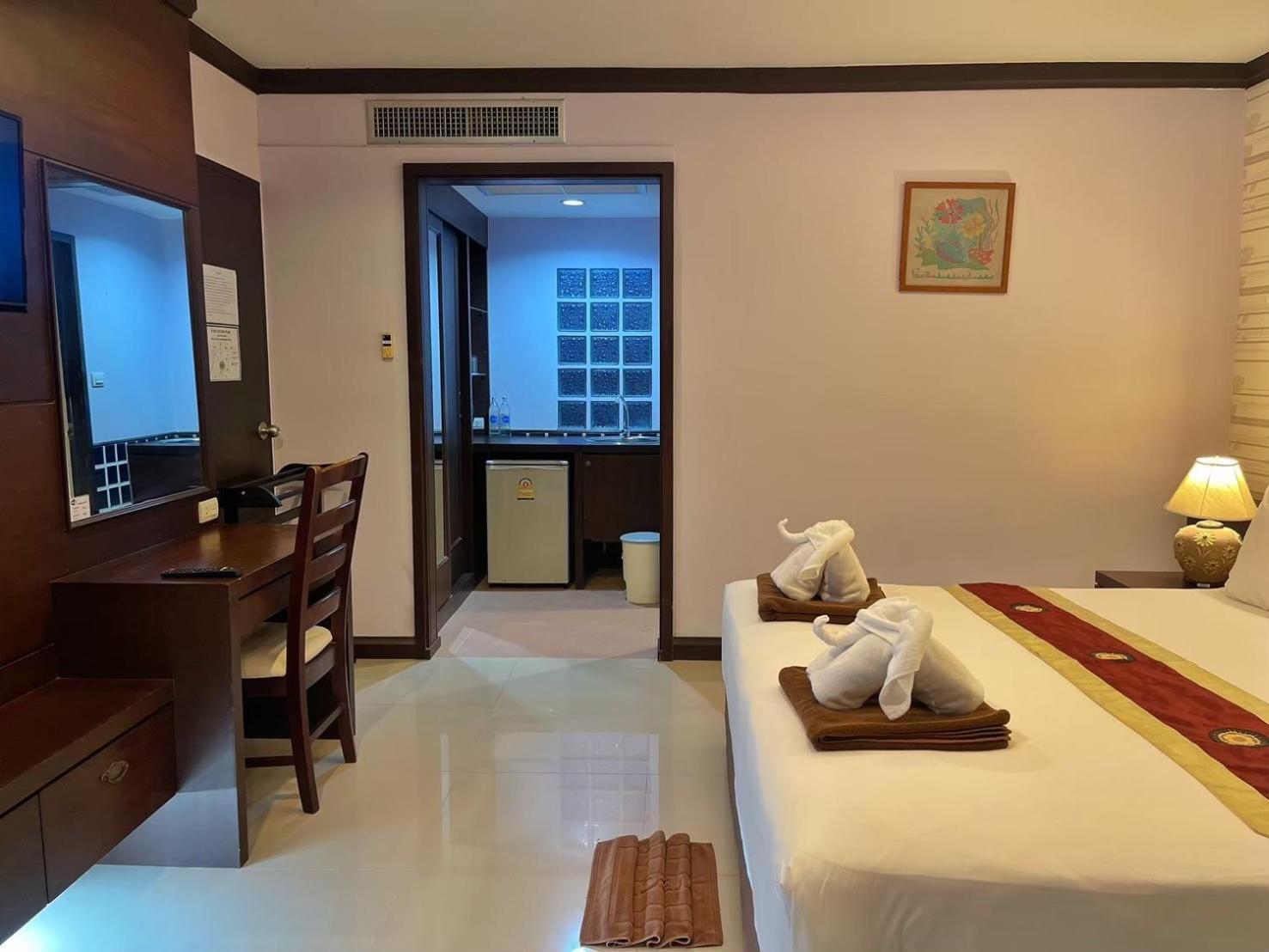 Andaman Lanta Resort - SHA Plus Koh Lanta Bagian luar foto